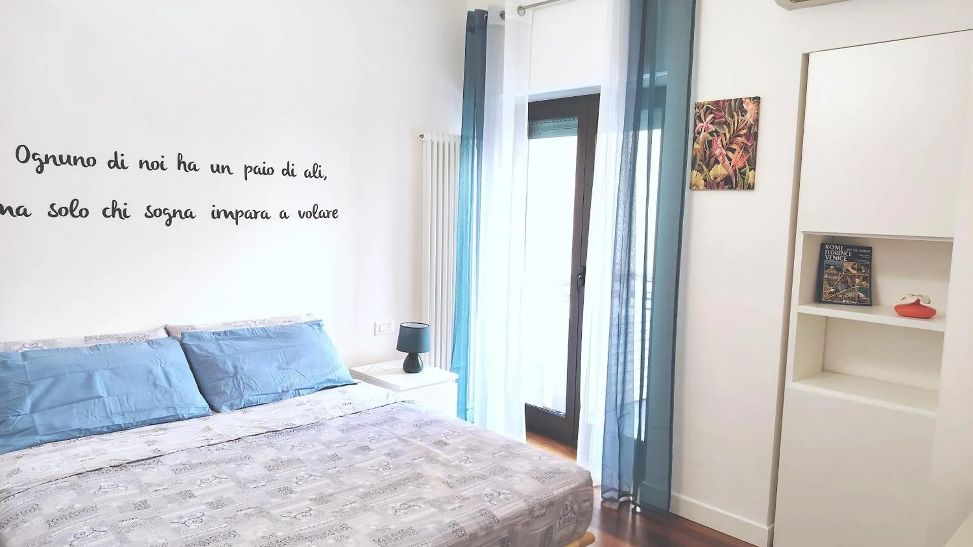 Apartment Sonia Appia Antica House - 5 Min To Colosseum Rome